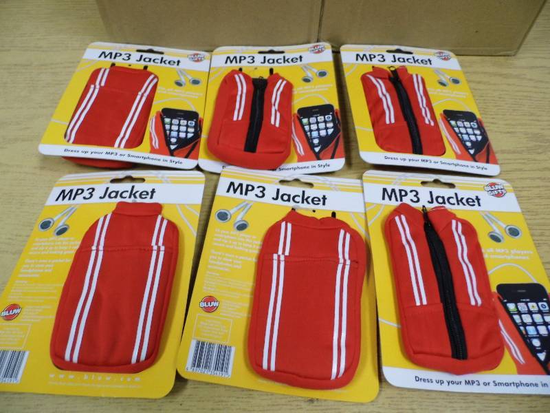 lot 104 image: Lot of 30 New MP3 Jackets