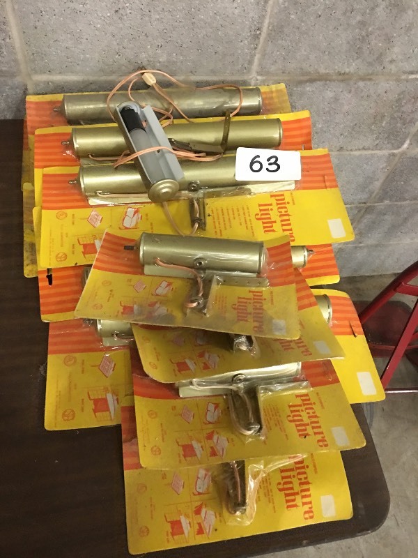Lot of picture lights