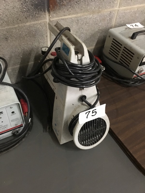 Mini pressure washer