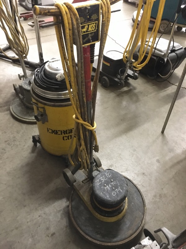 Floor scrubber