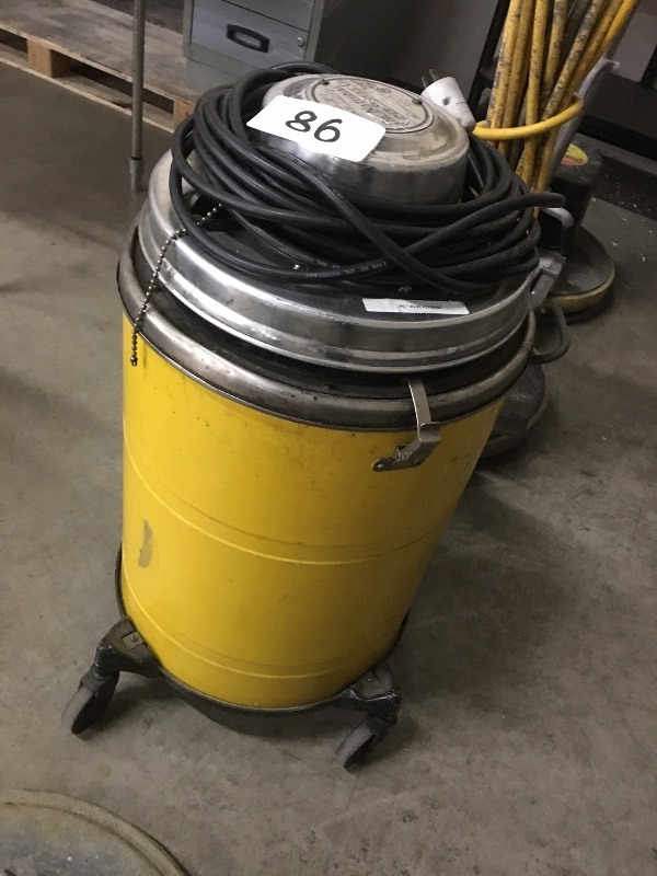 Commercial vacuum