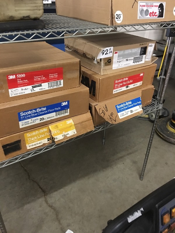 Lot of misc. scrubbing pads