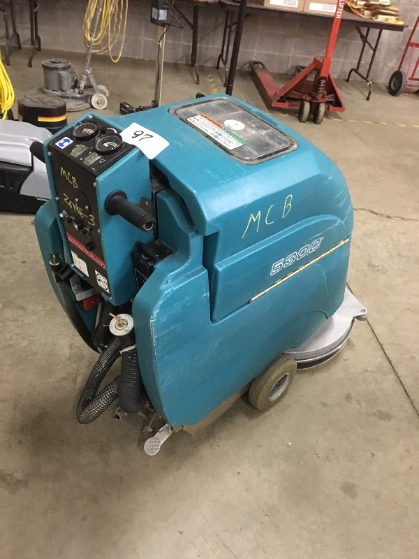Floor scrubber