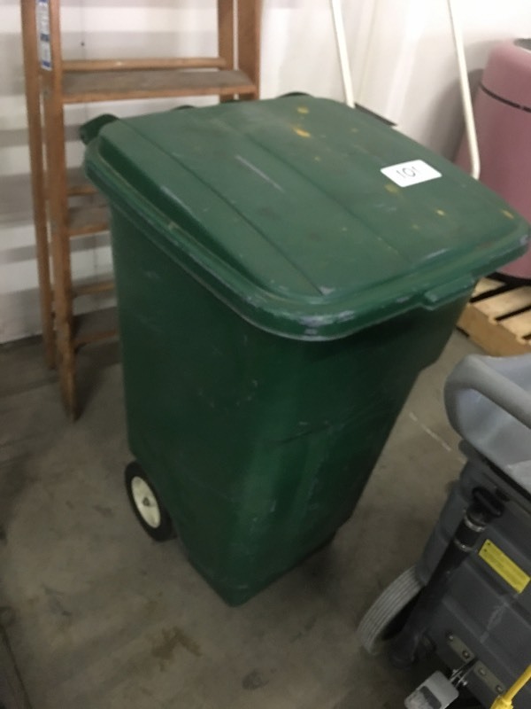 Garbage  recycling container
