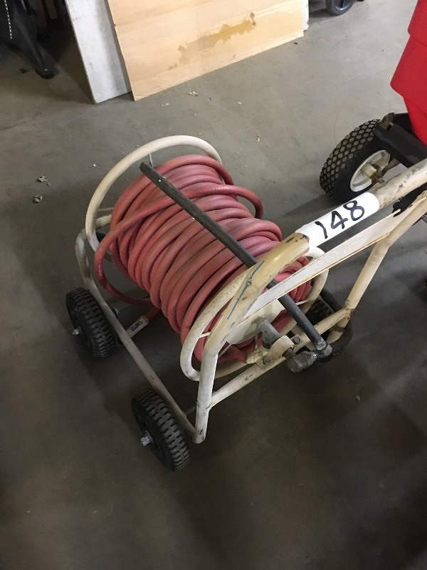 Heavy duty hose reel