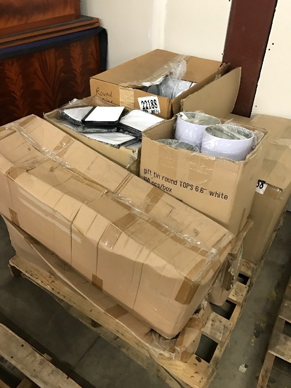 Pallet lot of containers and iPad cases