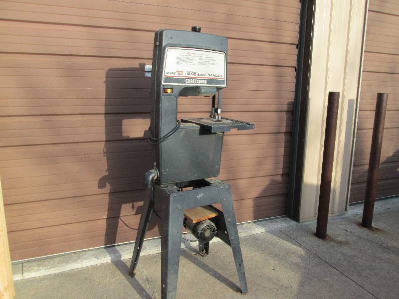lot 7 image: 12 Craftsman Belt Drive Band Saw