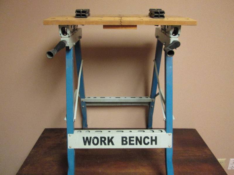 lot 10 image: Work Bench Work Stand