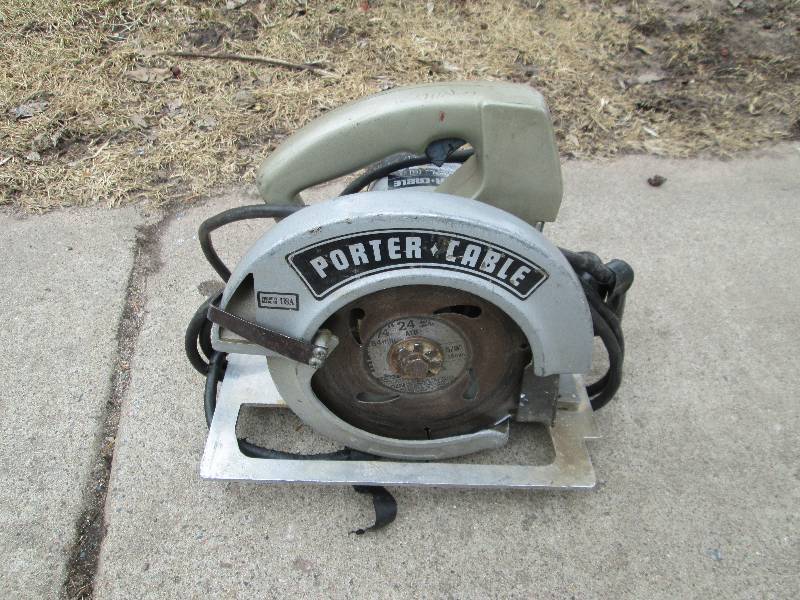 lot 50 image: Porter Cable Circular Saw