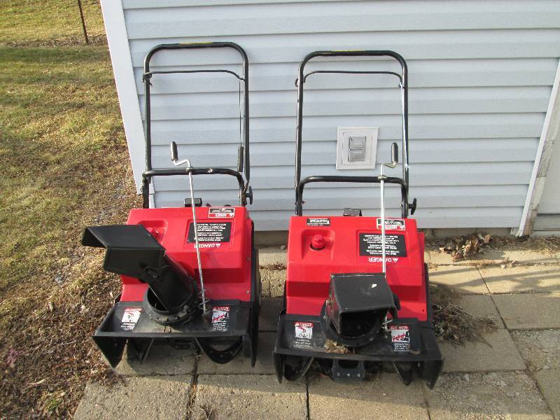 lot 69 image: Snow Blowers