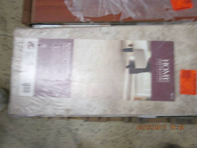 misc. pallet of flooring, tiles and...