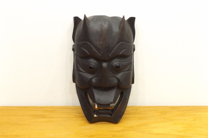 lot 22 image: Hand Carved Wood Devil Mask