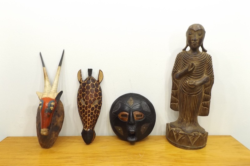 lot 36 image: Lot of 4 Wood Carved Decorative Masks, Statues, etc.