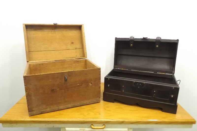 lot 37 image: Old Wood Box with Latch and Newer Wood Box with Snap Straps