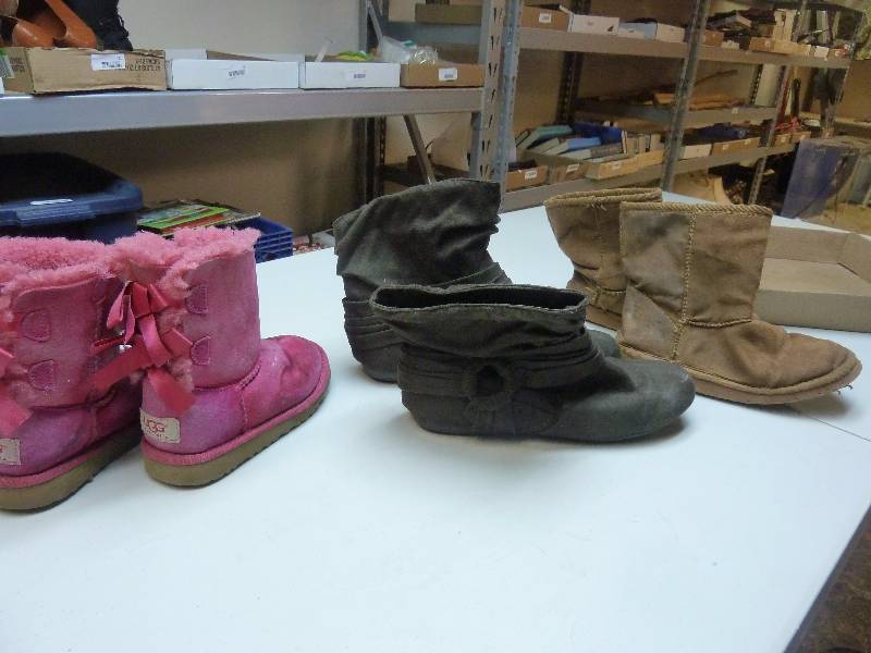 lot 20 image: Winter Boot Lot