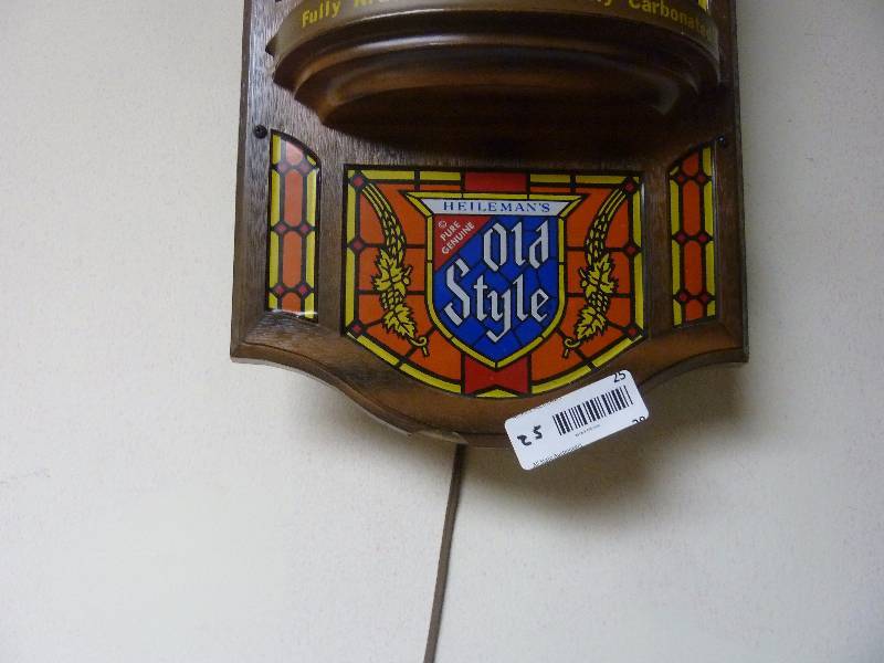 Vintage Old Style Beer Lighted Sign for Sale in Bethesda, MD - OfferUp