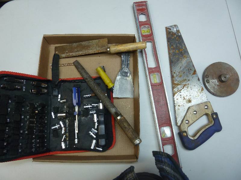 lot 28 image: Tool Lot