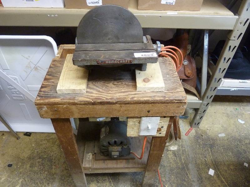 lot 44 image: Vintage Delta Milwaukee Homecraft Sander