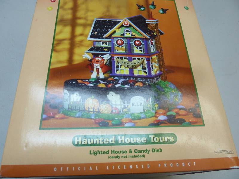 lot 64 image: Dept. 56 M&Ms Ceramic Halloween Candy Dish
