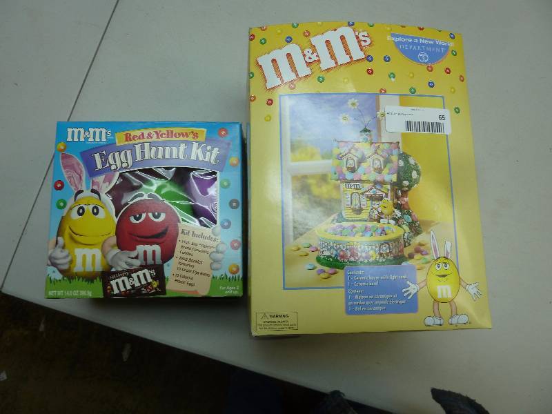lot 65 image: Dept. 56 M&Ms Ceramic Easter Candy Dish and More