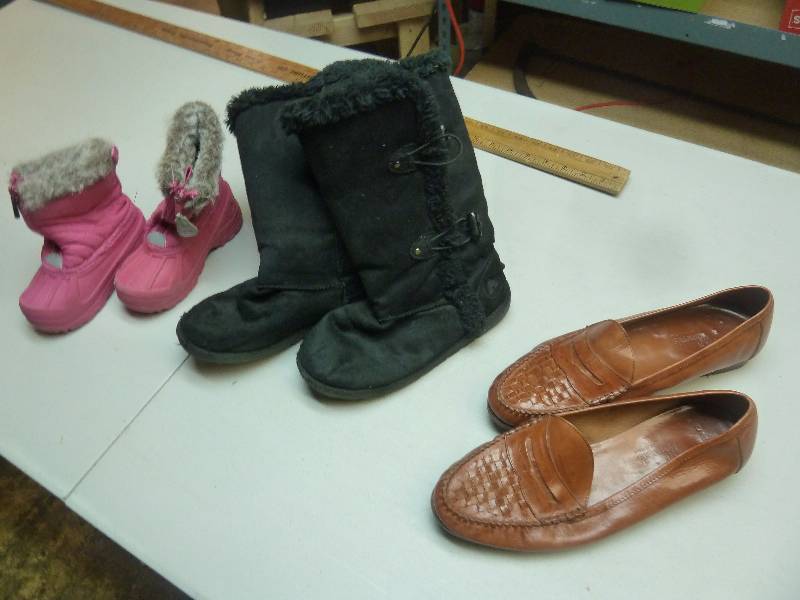 lot 71 image: ShoeBoot Lot