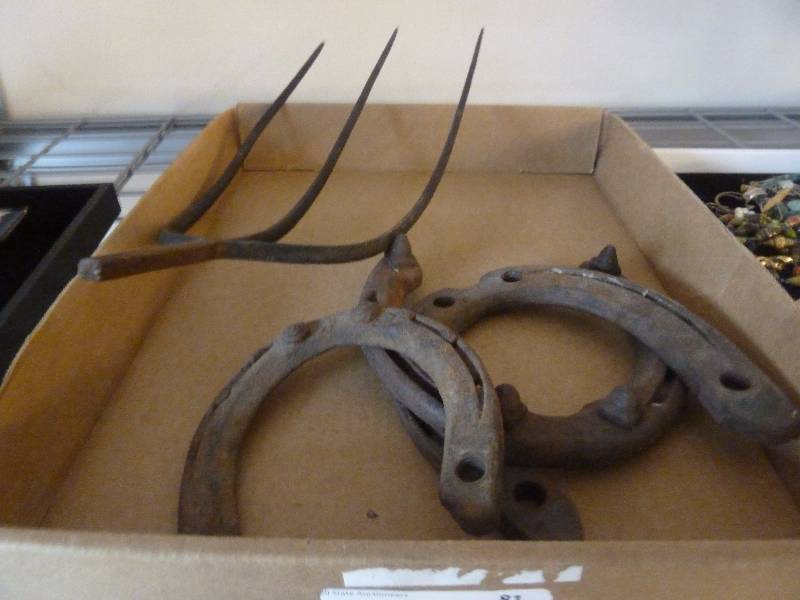 lot 81 image: Vintage Metal Lot