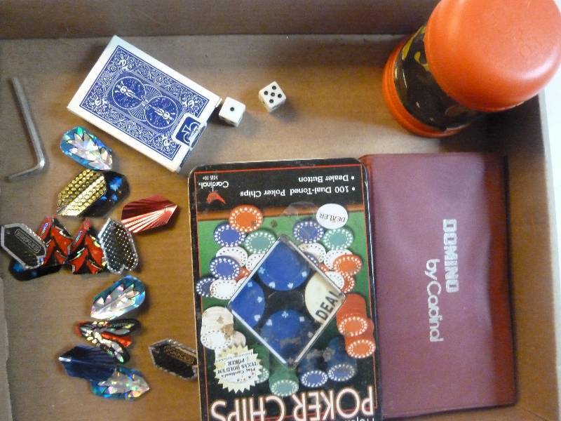 lot 84 image: Game Lot