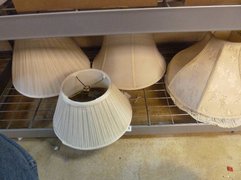 lot 109 image: Lamp Shade Lot