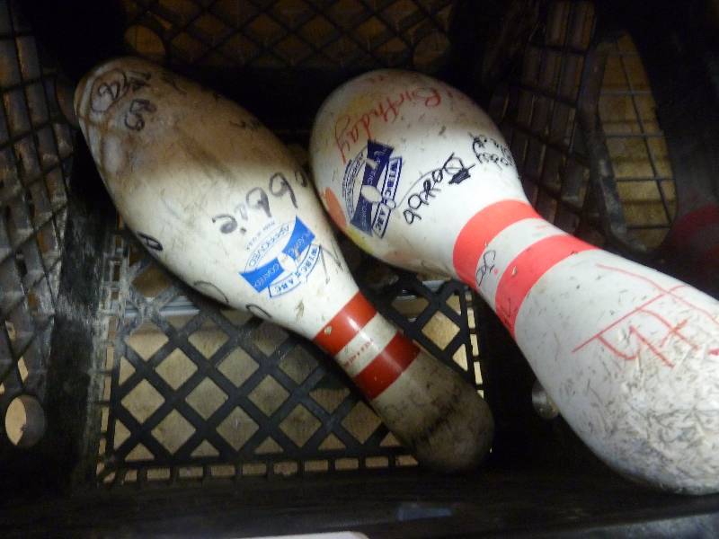 lot 122 image: Bowling Pins