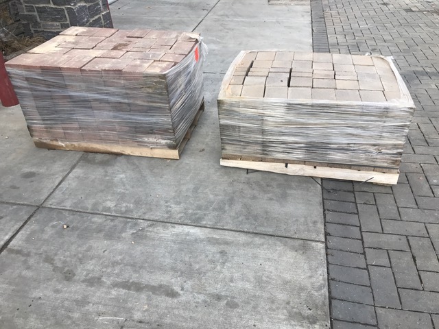 Lot of approx. 160 3 piece sets Ban...