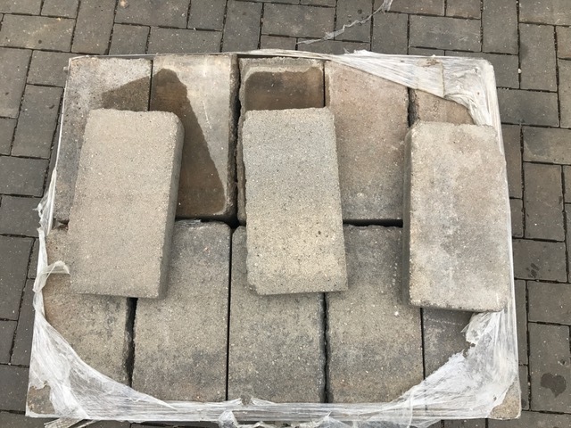 Lot of 32 18, 33 612 Reg and 23 ...
