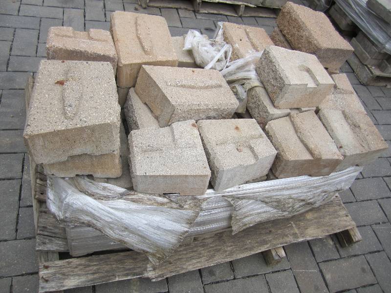 Lot of 69 Buff natural stack stone...