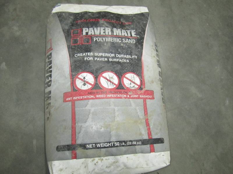 50 pound bag of Paver Mate polymeri...