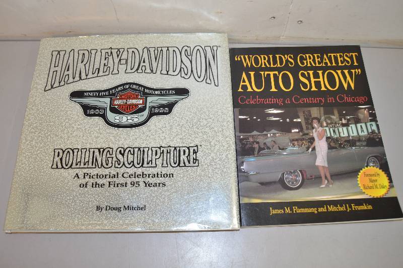 lot 184 image: Harley Davidson and Auto Show Books