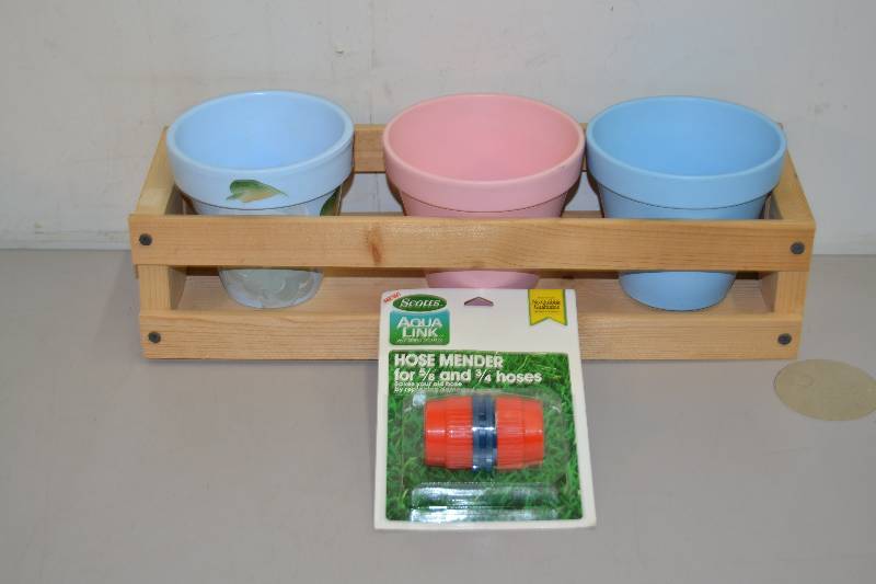 lot 206 image: Hand painted Flower Pots and Box
