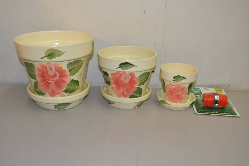 lot 207 image: Hand Painted Flower Pots