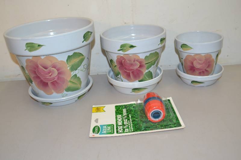 lot 209 image: Hand Painted Flower Pots