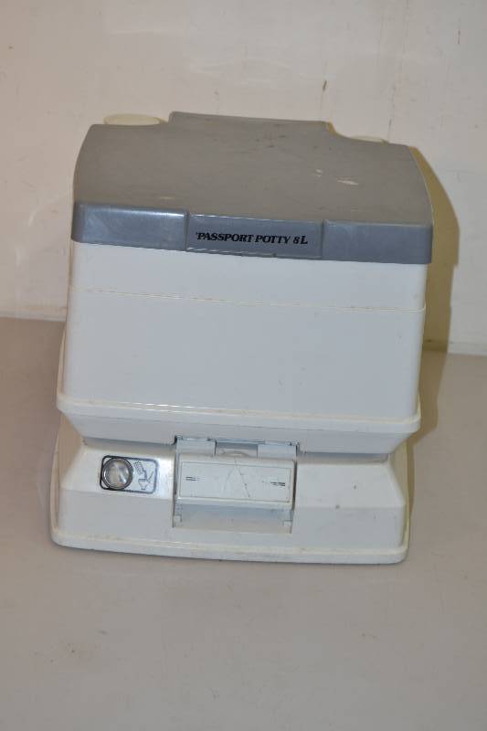 lot 257 image: Passport Potty