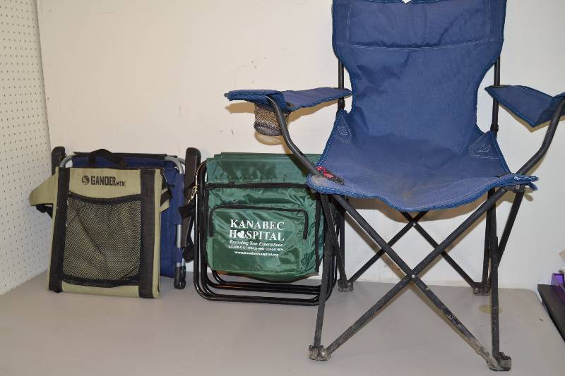 lot 260 image: Folding Chairs, Stadium Seats