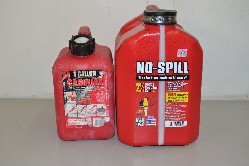 lot 261 image: Gas cans