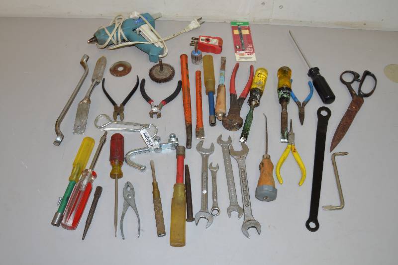 lot 266 image: Hand Tools