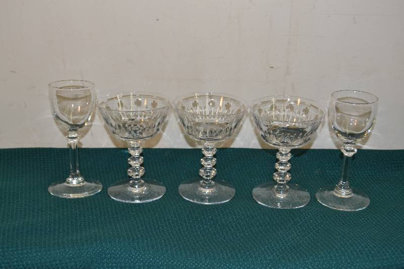 lot 278 image: Stemware