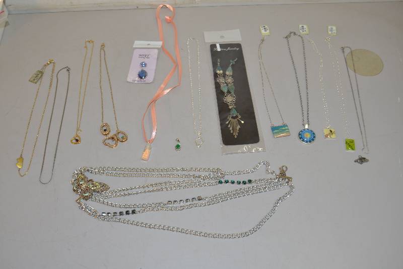 lot 298 image: Necklaces and Pendant