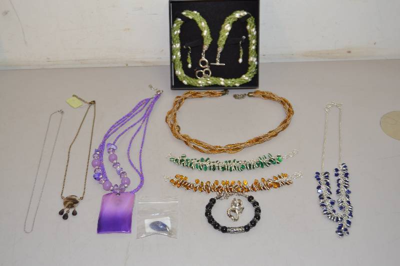 lot 299 image: Bracelets and Necklaces