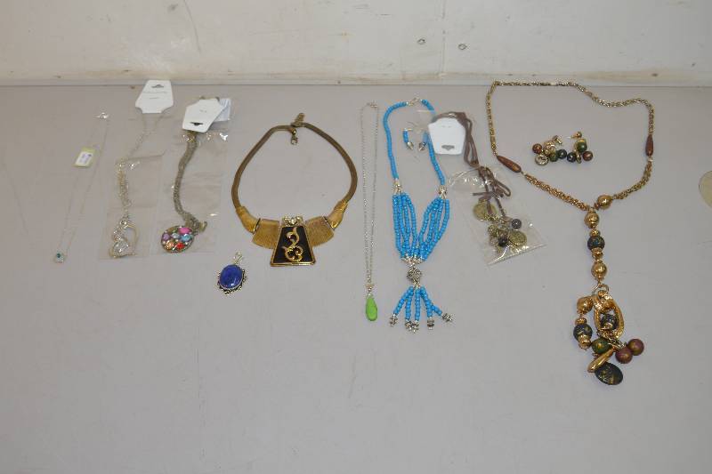 lot 311 image: Necklaces