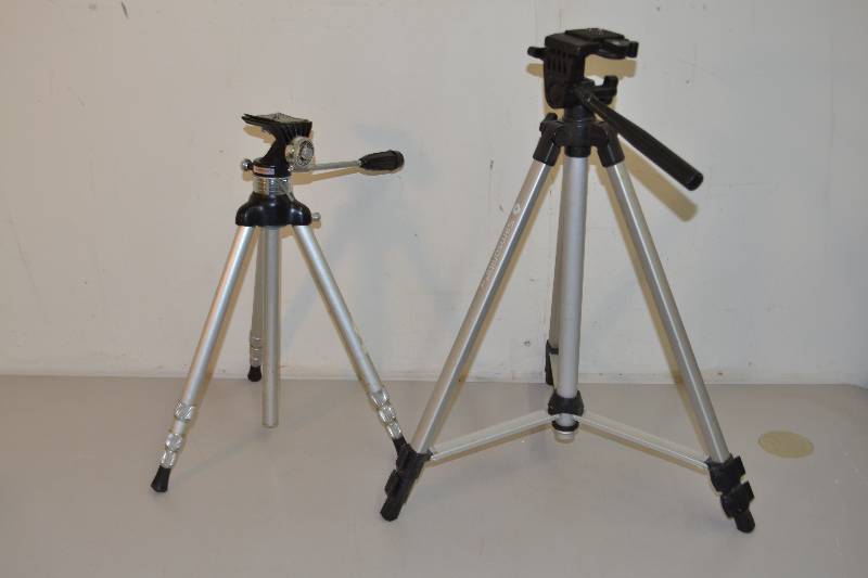 lot 316 image: Tripods