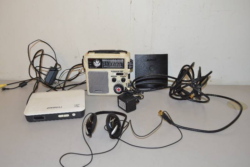 lot 317 image: Electronics