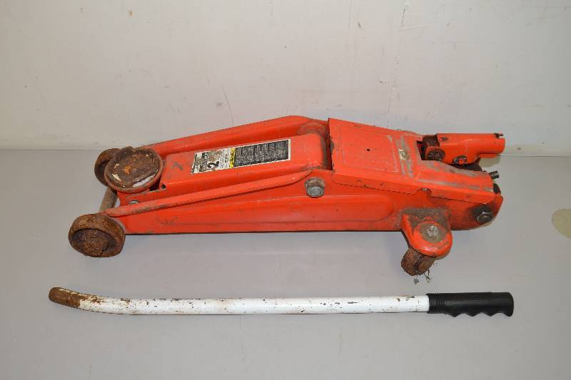 lot 346 image: 2 Ton Hydraulic Jack