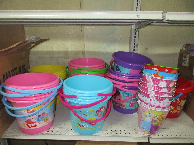 box of plastic and metal Easter buckets 40 buckets