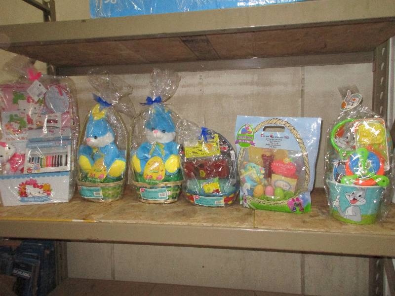 6 full Easter baskets - see pictures